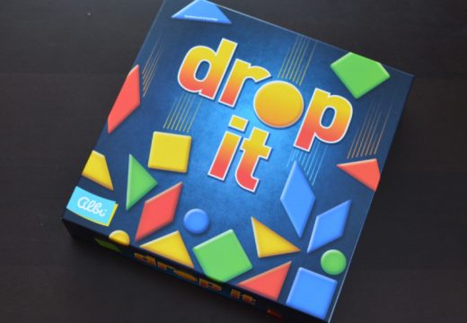 Drop it je 3D dovednostní hra pro celou rodinu
